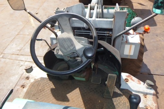 三菱小型轮式装载机ws210 -