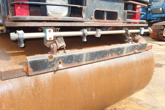 2006年履带式串联压路机cb-224e -