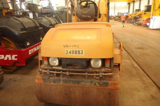 履带式串联压路机cb-224e -