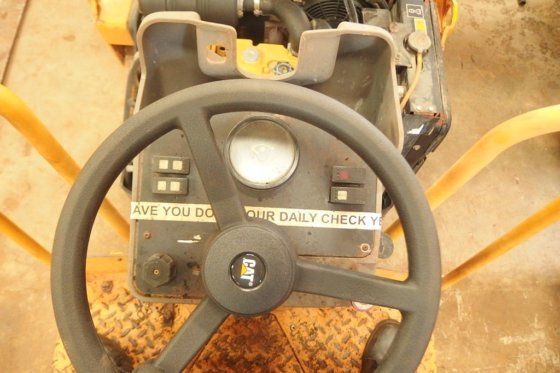 履带式串联压路机cb-224e -