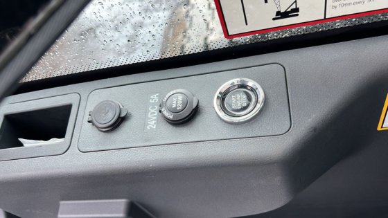 2024 三一重工 80 吨履带式起重机 scs800a