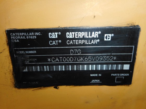 2003年履带式推土机D7G---。