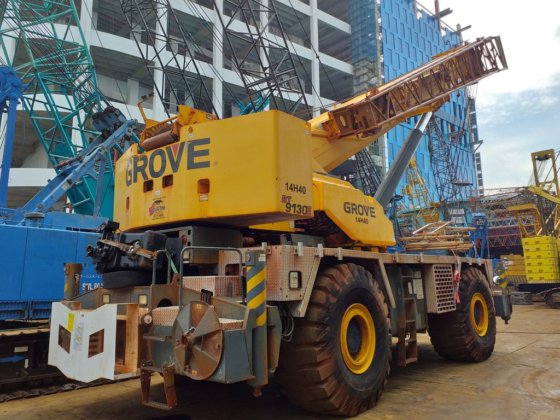 格鲁夫越野起重机rt9130e -