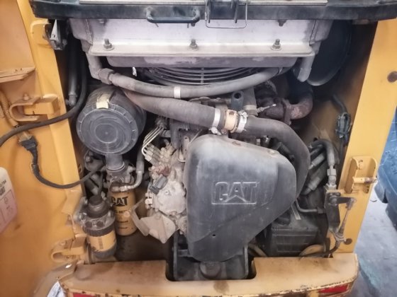 2009年履带式滑移装载机226b2 -