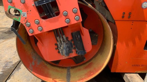 2010年达纳派克振动串联式压路机cc224hf --