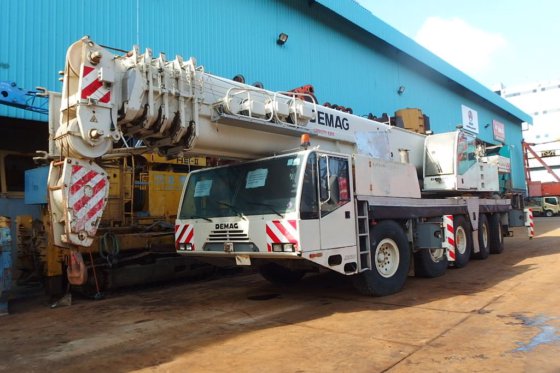 德马格液压汽车起重机AC120 -