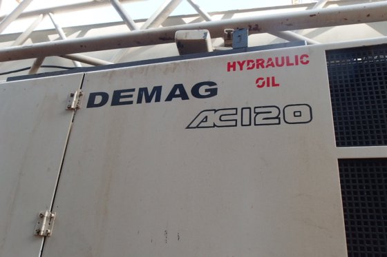 德马格液压汽车起重机AC120 -