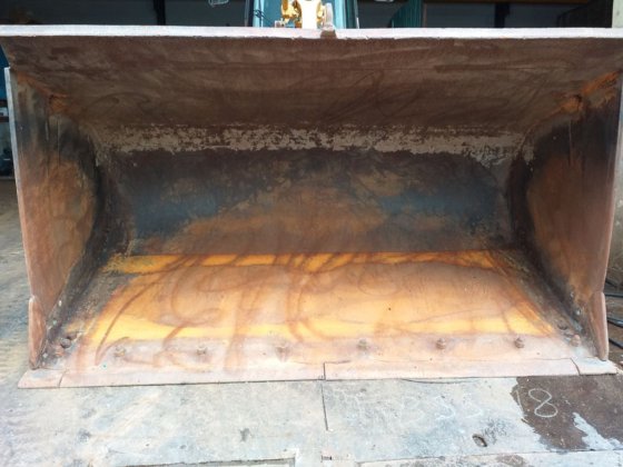 2004履带式装载机966g II -