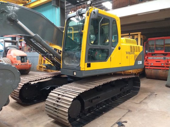 2010年沃尔沃挖掘机ec210b-prime----。