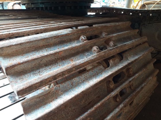 2012履带式挖掘机320D---。