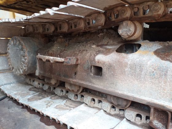 2012履带式挖掘机320D---。