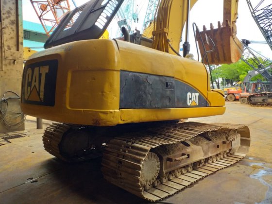 2012履带式挖掘机320D---。