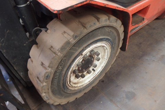 2005年克拉克叉车cmp40d -