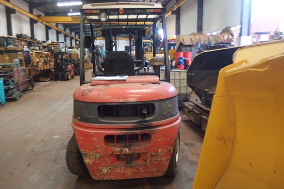 2005年克拉克叉车cmp40d -