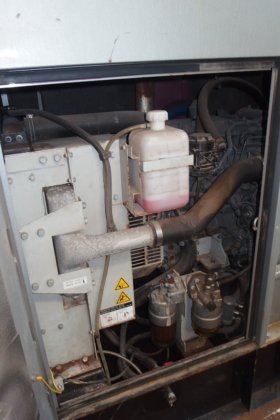 2011年Denyo发电机DCA-125esei -