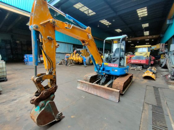 2018年二手山猫小型挖掘机Be45 -