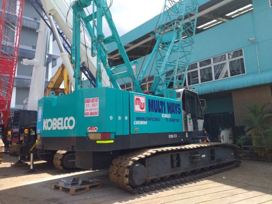 Kobelco履带式起重机CKE800-1F-----。
