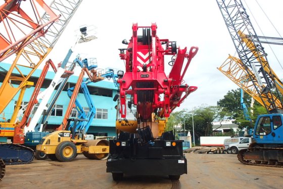 2017年三一重工越野起重机SRC250 -