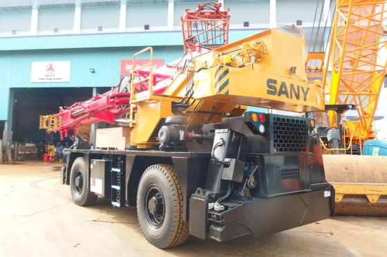 2017年三一重工越野起重机SRC250 -