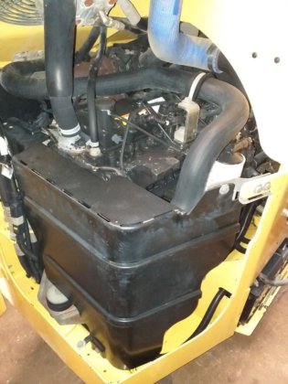 德纳帕克振动串联式压路机CC224HF -