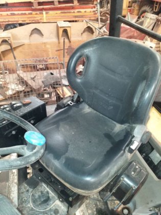 德纳帕克振动串联式压路机CC224HF -