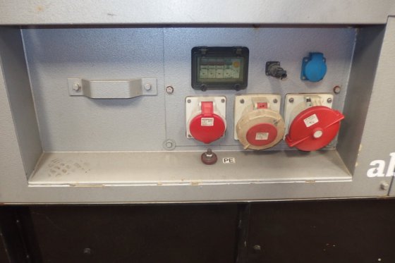 2008年Denyo发电机DCA-125esei -