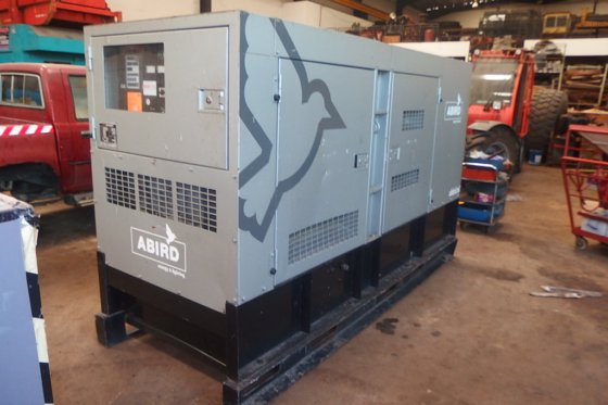 2008年Denyo发电机DCA-125esei -