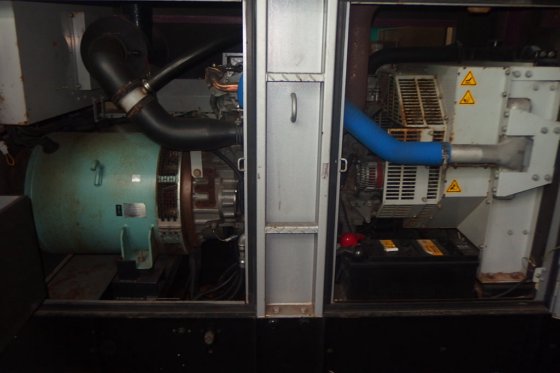 2008年Denyo发电机DCA-125esei -