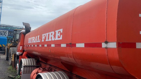 三菱水罐车fs310s -