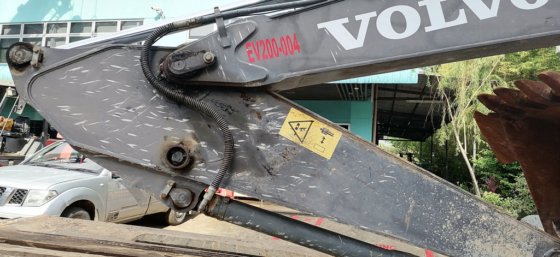 2018年沃尔沃挖掘机ec200d -