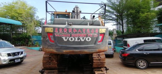 2018年沃尔沃挖掘机ec200d -