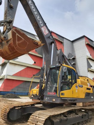 2018年沃尔沃挖掘机ec350dl -