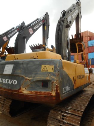 2008年沃尔沃挖掘机ec210blc -