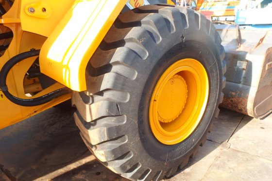 2014年沃尔沃轮式装载机L105 -