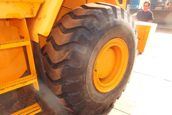 2014年沃尔沃轮式装载机L105 -