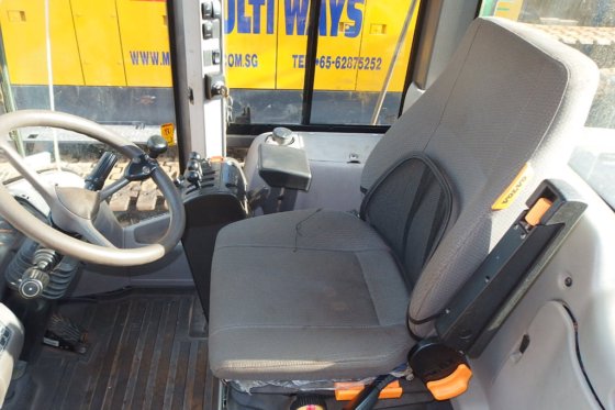 2014年沃尔沃轮式装载机L105 -