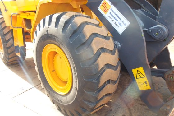 2014年沃尔沃轮式装载机L105 -