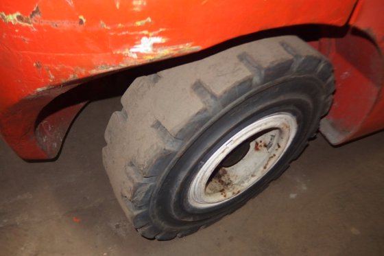 2005年克拉克叉车C30D -