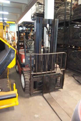 2005年克拉克叉车C30D -