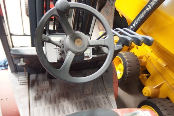 2005年克拉克叉车C30D -