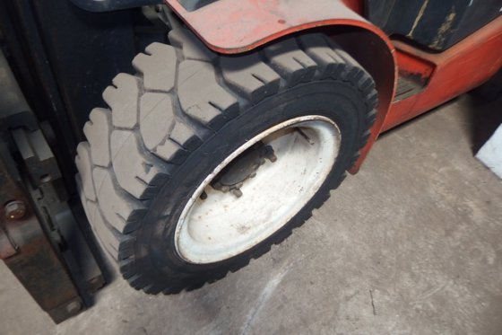 2005年克拉克叉车C30D -