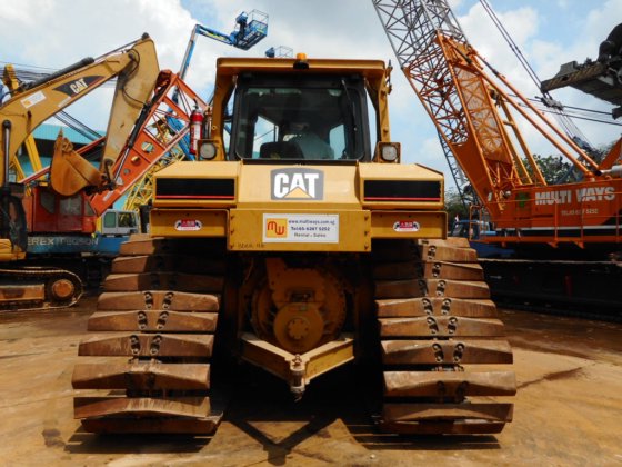 履带式推土机D6R----。