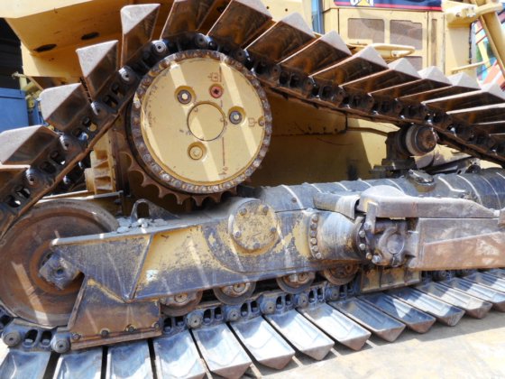 履带式推土机D6R----。