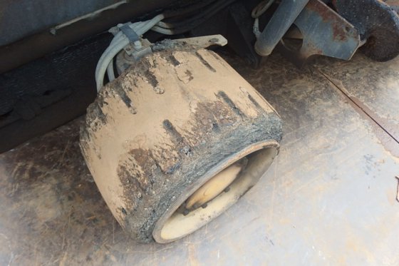 2003年住友沥青饰面机 ha44w-5 -