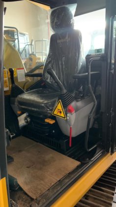 2021年小松挖掘机PC200-10M0 -