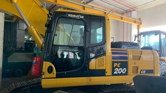 2021年小松挖掘机PC200-10M0 -
