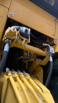 2021年小松挖掘机PC200-10M0 -