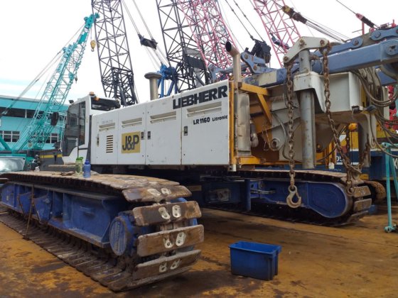 2001年二手利勃海尔履带式起重机LR1160 -