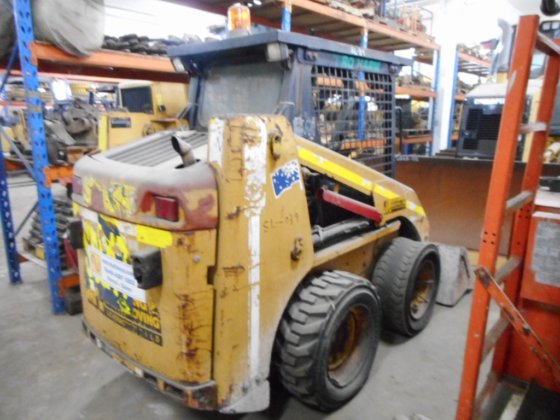 2008履带式滑移装载机216B----。