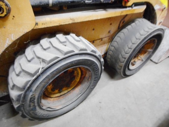 2008履带式滑移装载机216B----。